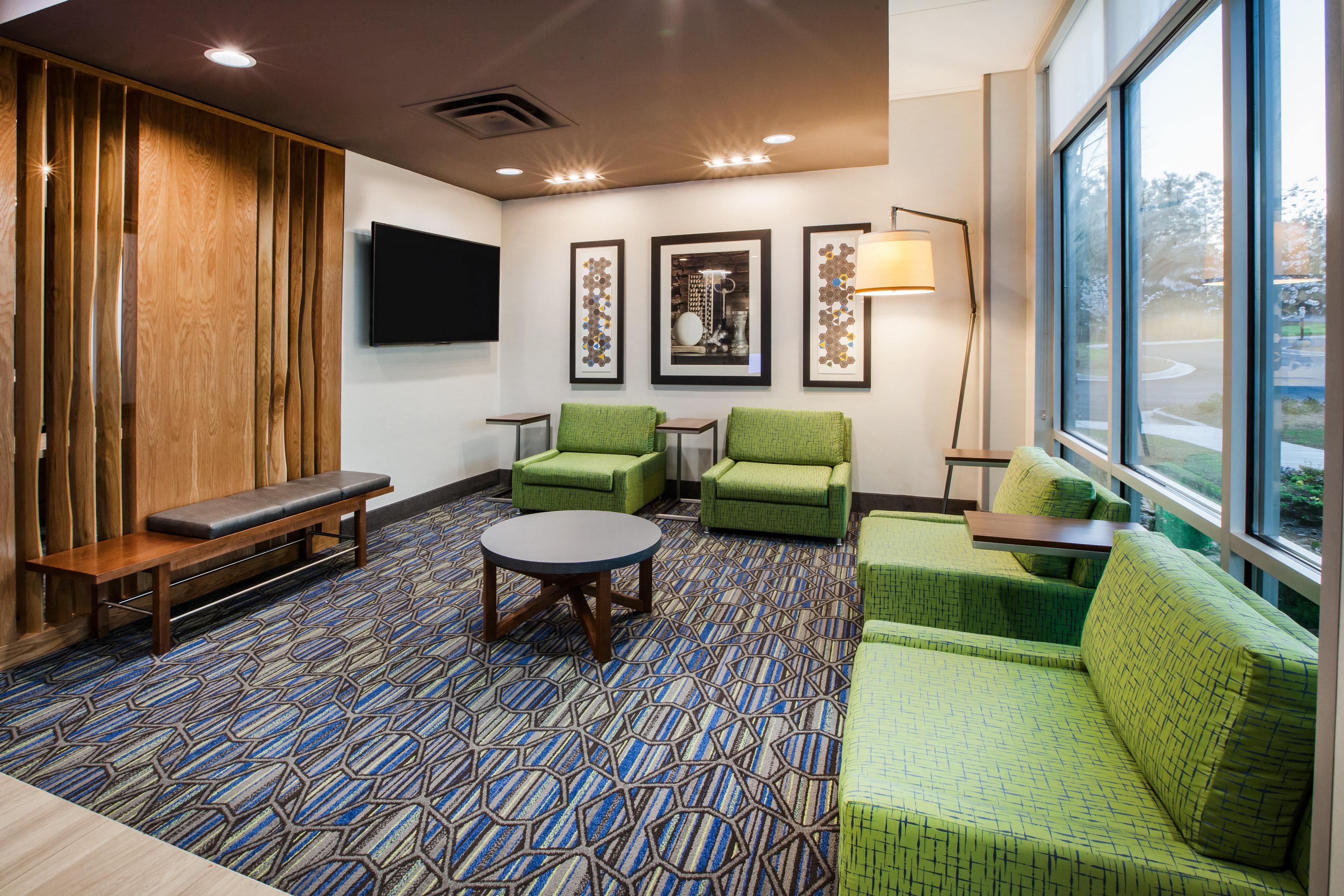 Holiday Inn Express & Suites Atlanta N - Woodstock By Ihg Exterior photo